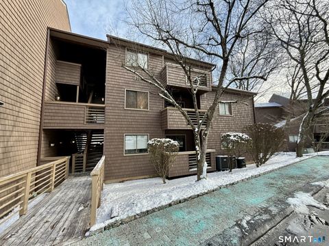 166 Old Brookfield Road 20B2 Danbury CT 06811