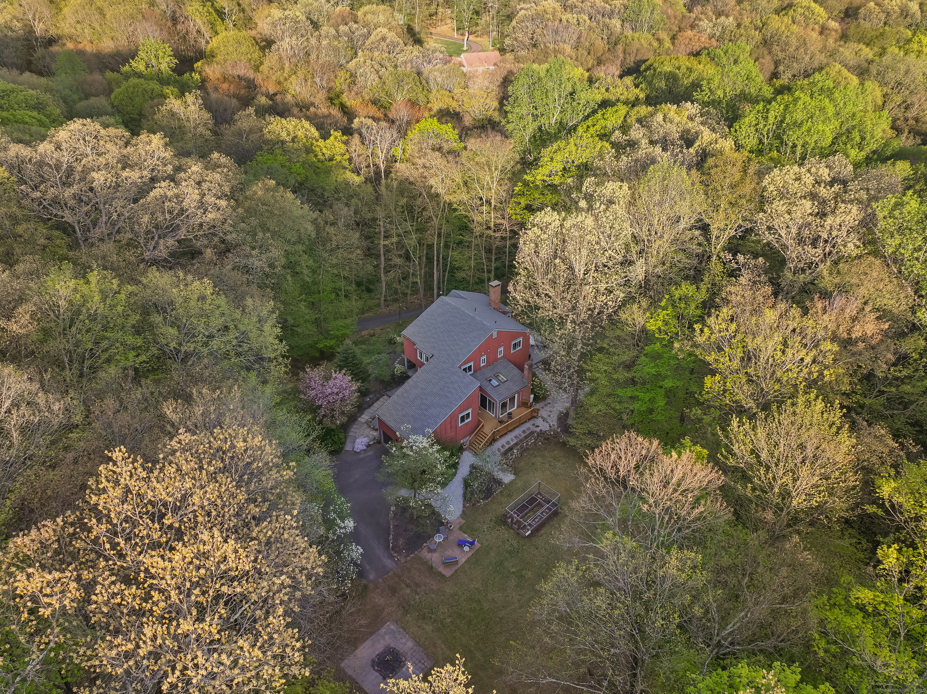 14 Parsons Lane, Redding, Connecticut image 1