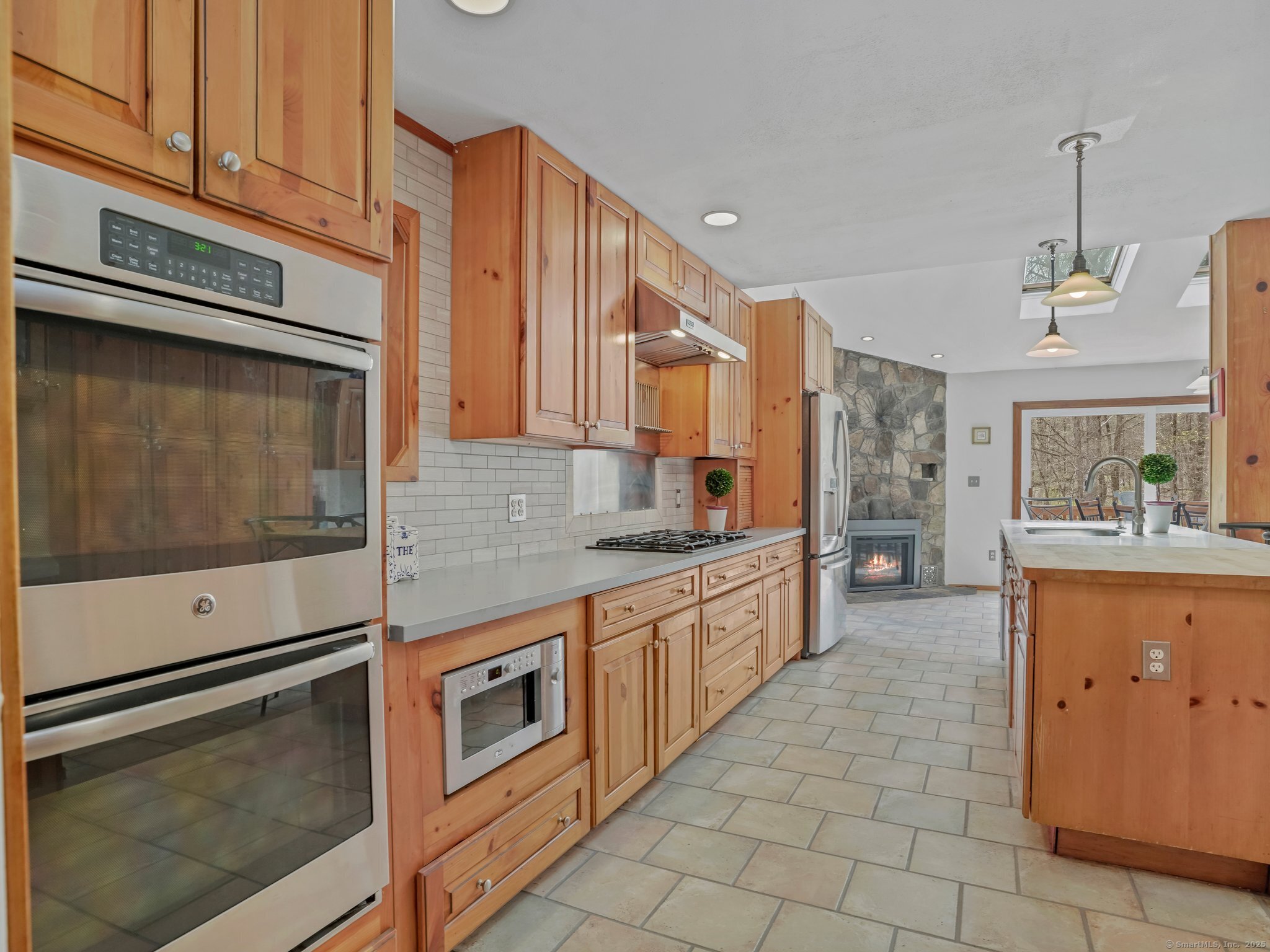 14 Parsons Lane, Redding, Connecticut image 17