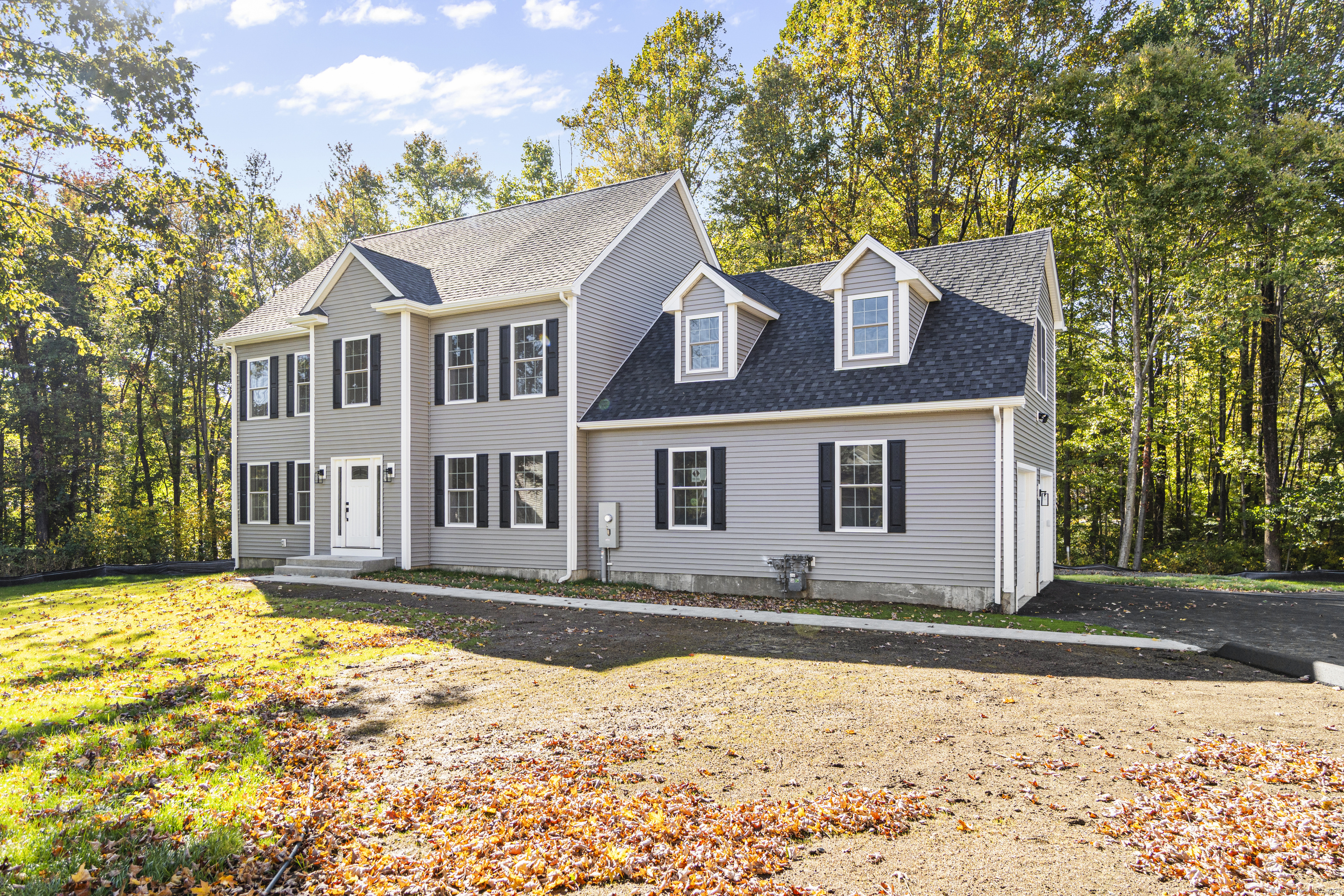 61 N Woods Drive, Hamden, Connecticut image 2
