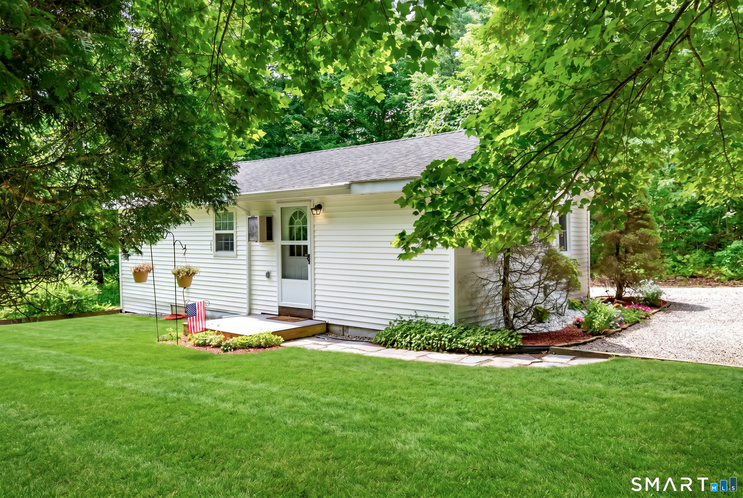 195 Daly Road