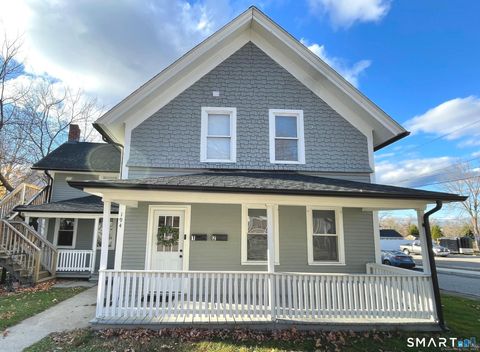 Photo of 194 School Street #1, Putnam, CT 06260 (MLS # 24151995)