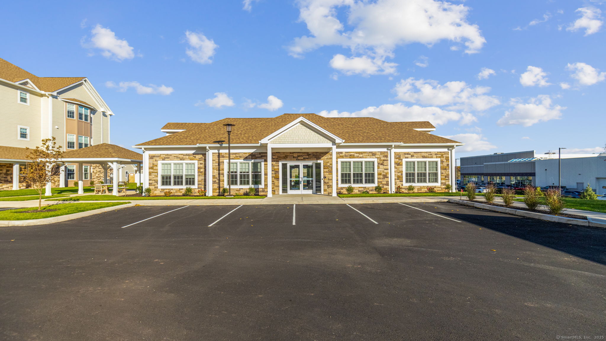 Berlin, Connecticut 06037, United States, 2 Bedrooms Bedrooms, ,2 BathroomsBathrooms,Residential,Active,236381