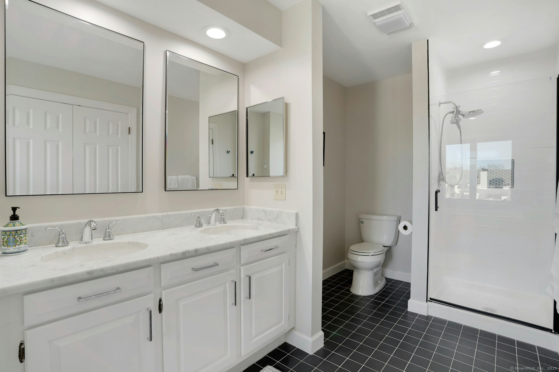 123 Harbor Drive #APT 203, Stamford, Connecticut image 24