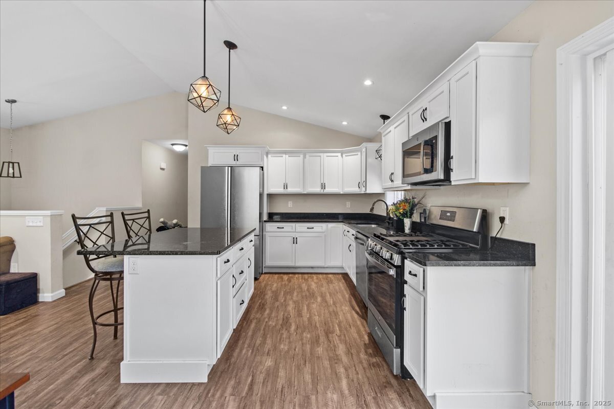 25 Logans Way, Sterling, Connecticut image 9