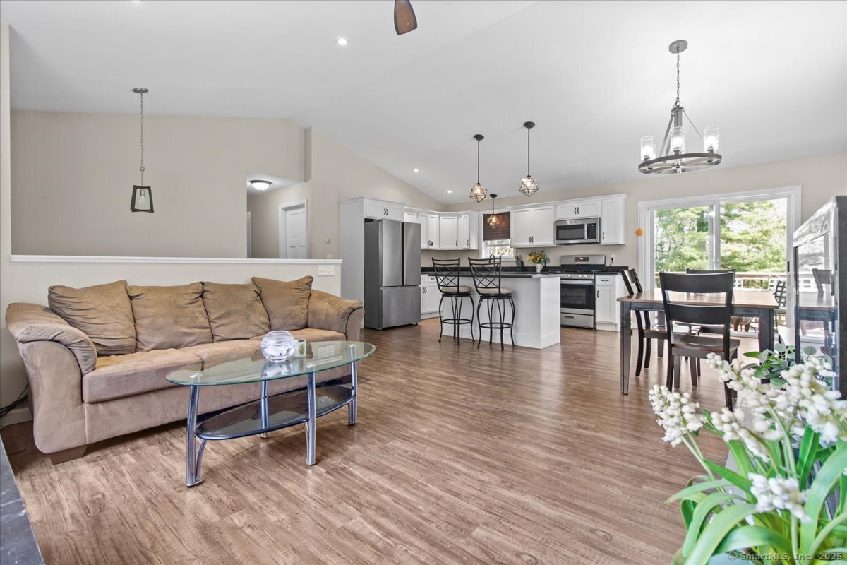 25 Logans Way, Sterling, Connecticut image 6