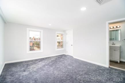 Derby, Connecticut 06418, United States, 3 Bedrooms Bedrooms, ,2 BathroomsBathrooms,Residential,Active,235482