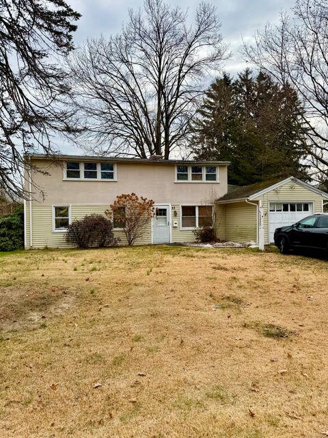 Photo of 33 Assisi Way, Norwalk, CT 06851 (MLS # 24139120)