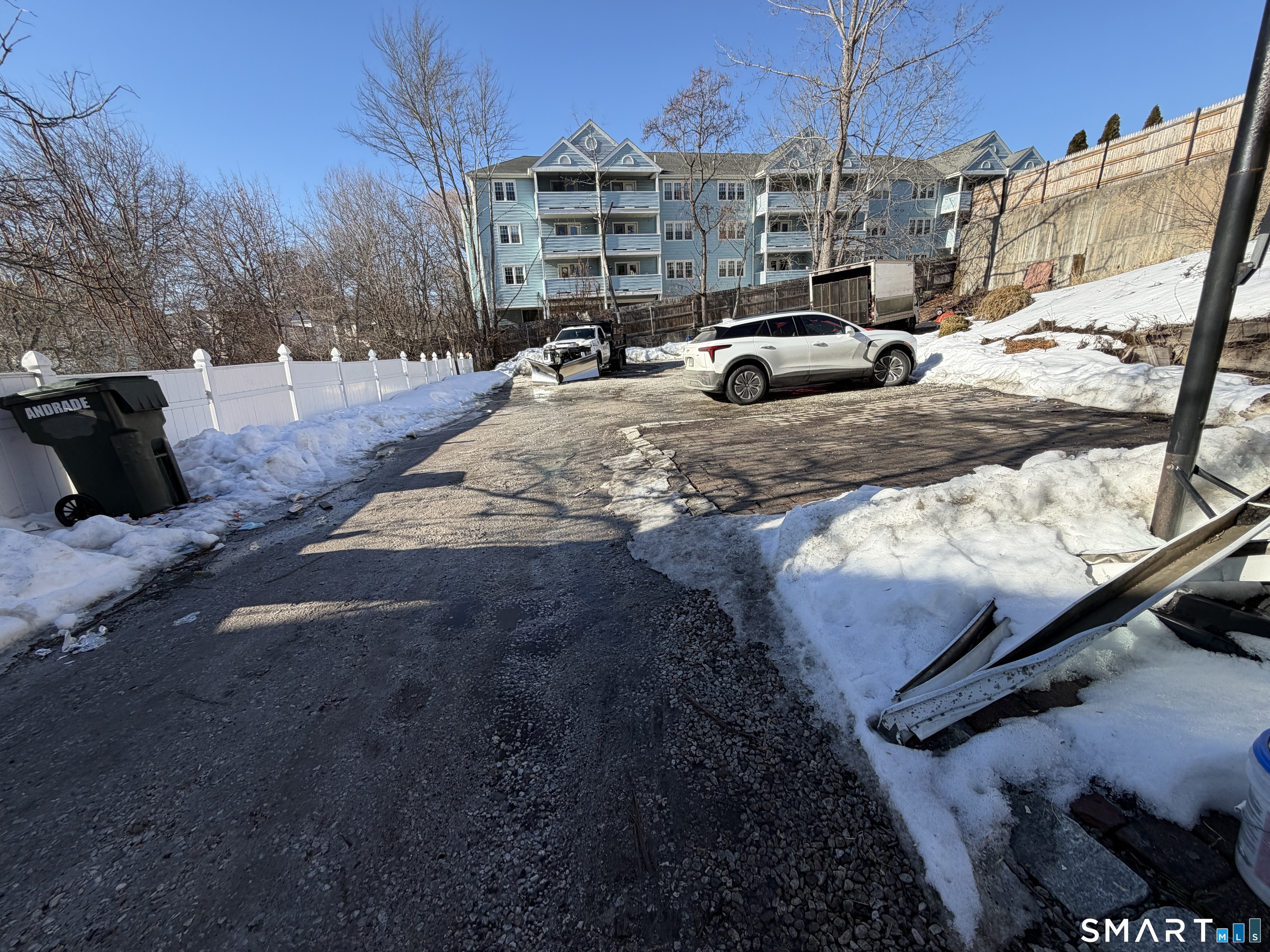 13 West Wooster Street