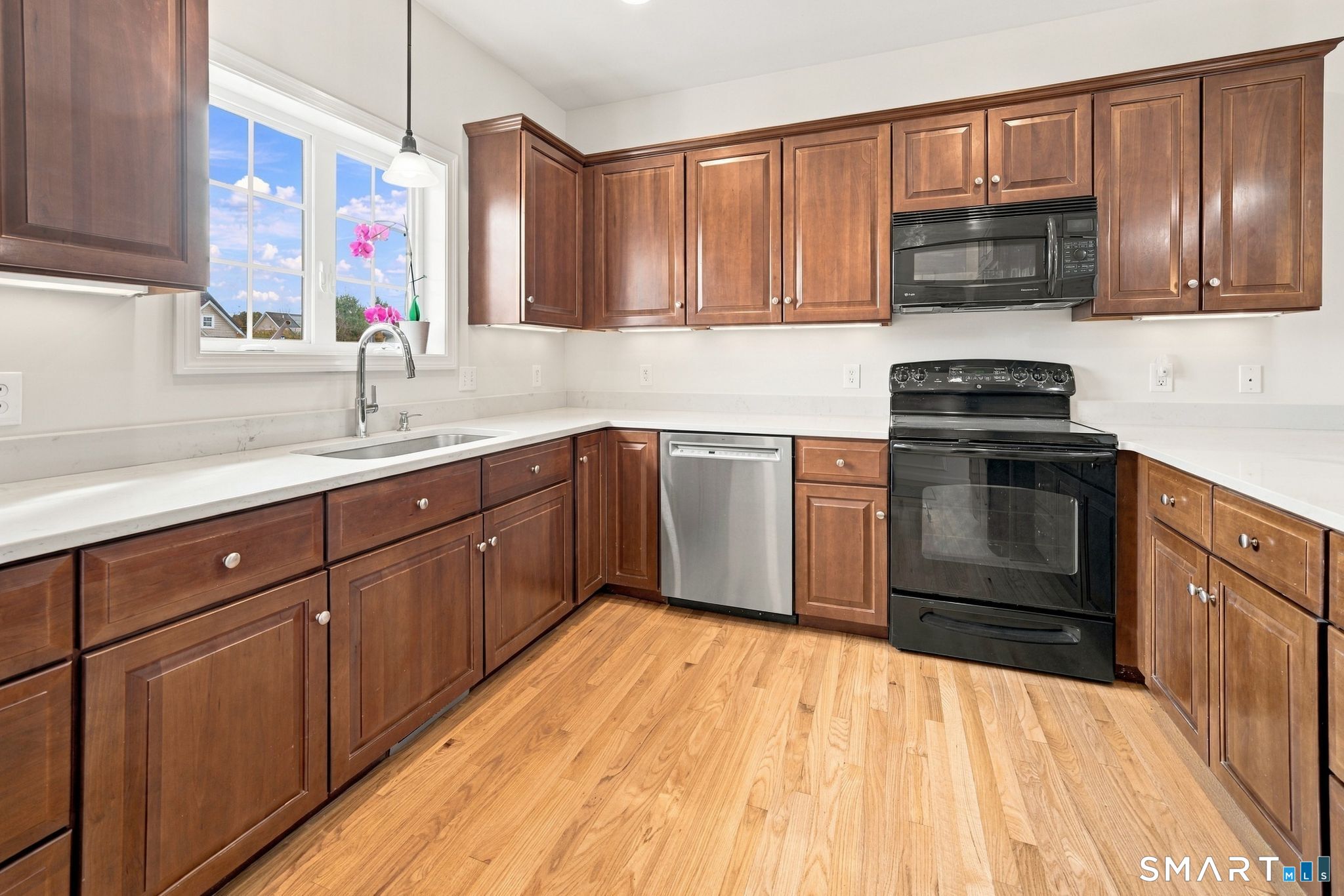 6 Windermere Village Road 6