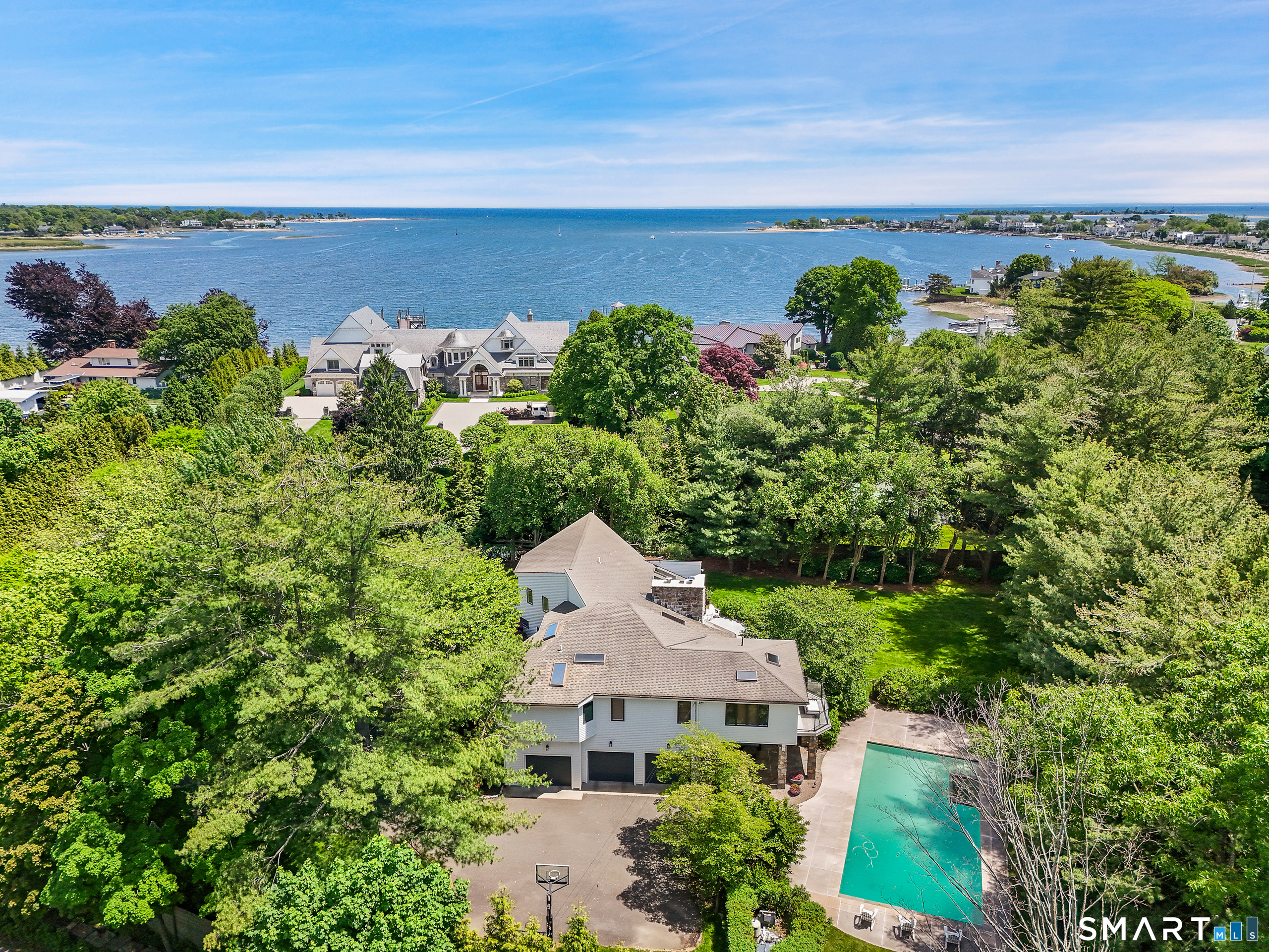 299 Saugatuck Avenue