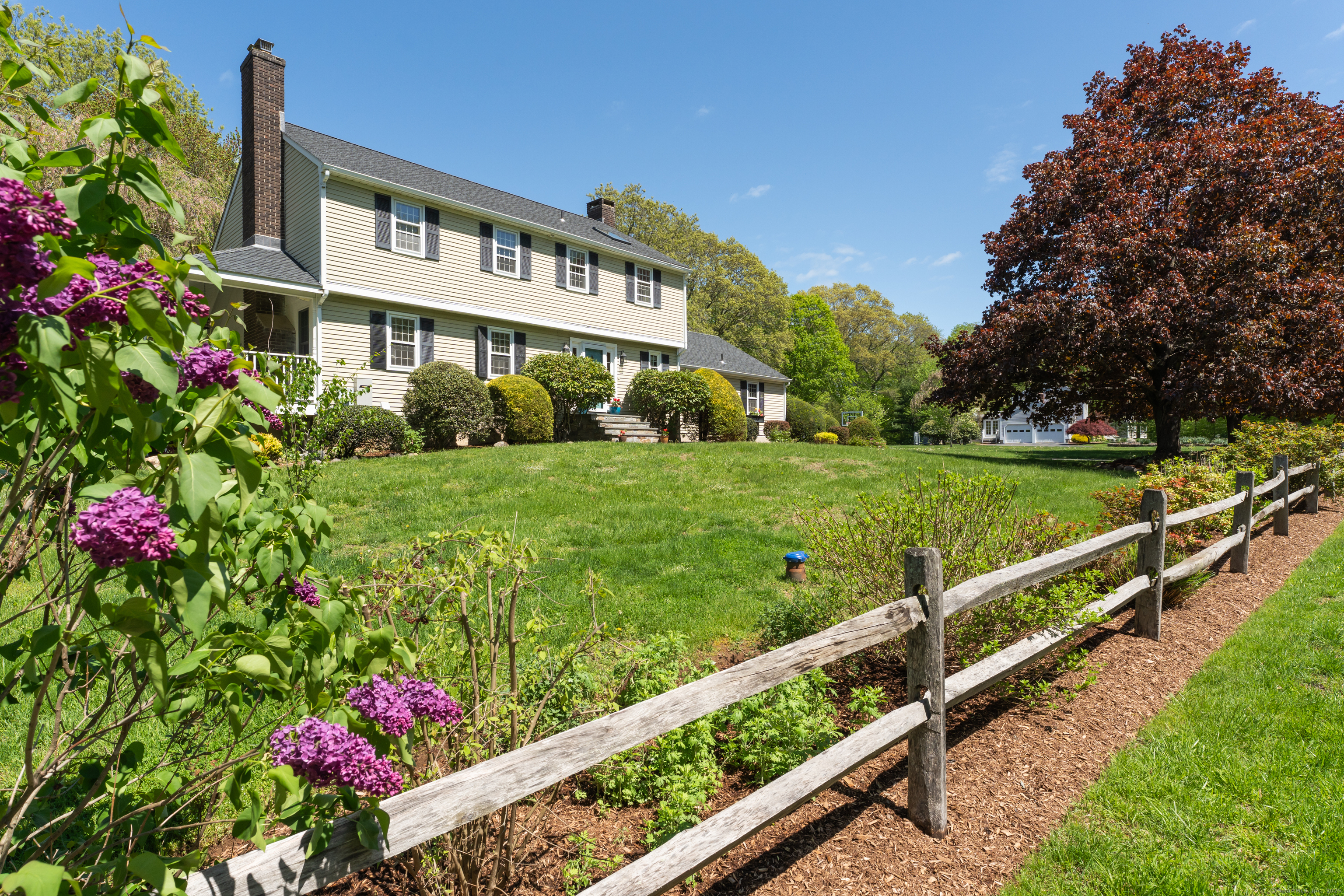 Property for Sale at Hammonassett Meadows Road, Madison, Connecticut - Bedrooms: 4 
Bathrooms: 3 
Rooms: 9  - $760,000