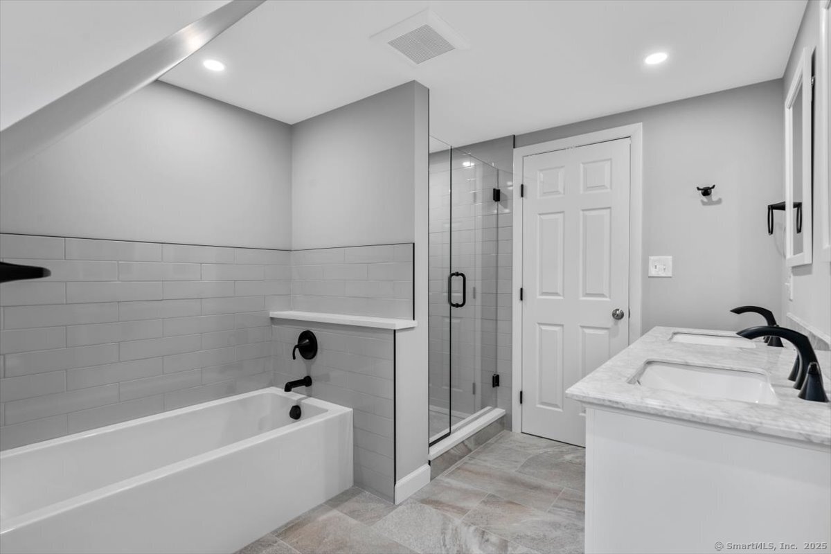 41 Cedarhurst Lane, Milford, Connecticut image 33