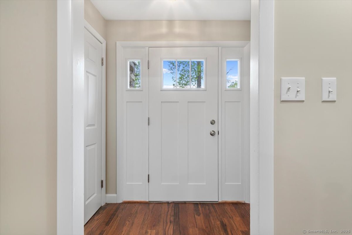 41 Cedarhurst Lane, Milford, Connecticut image 3