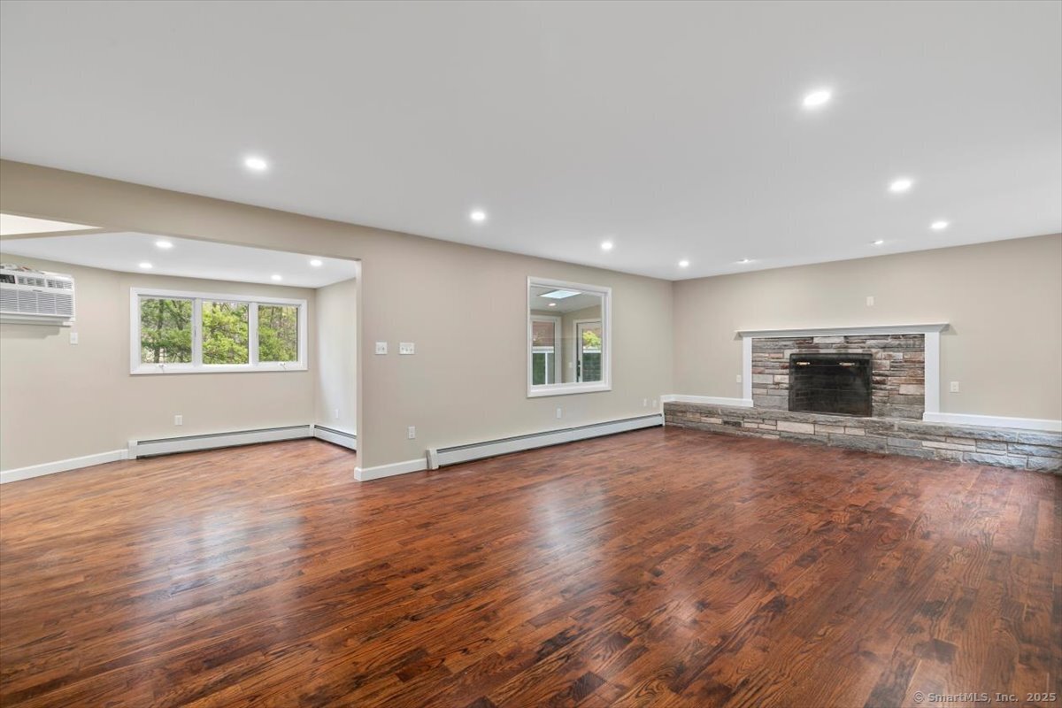 41 Cedarhurst Lane, Milford, Connecticut image 14