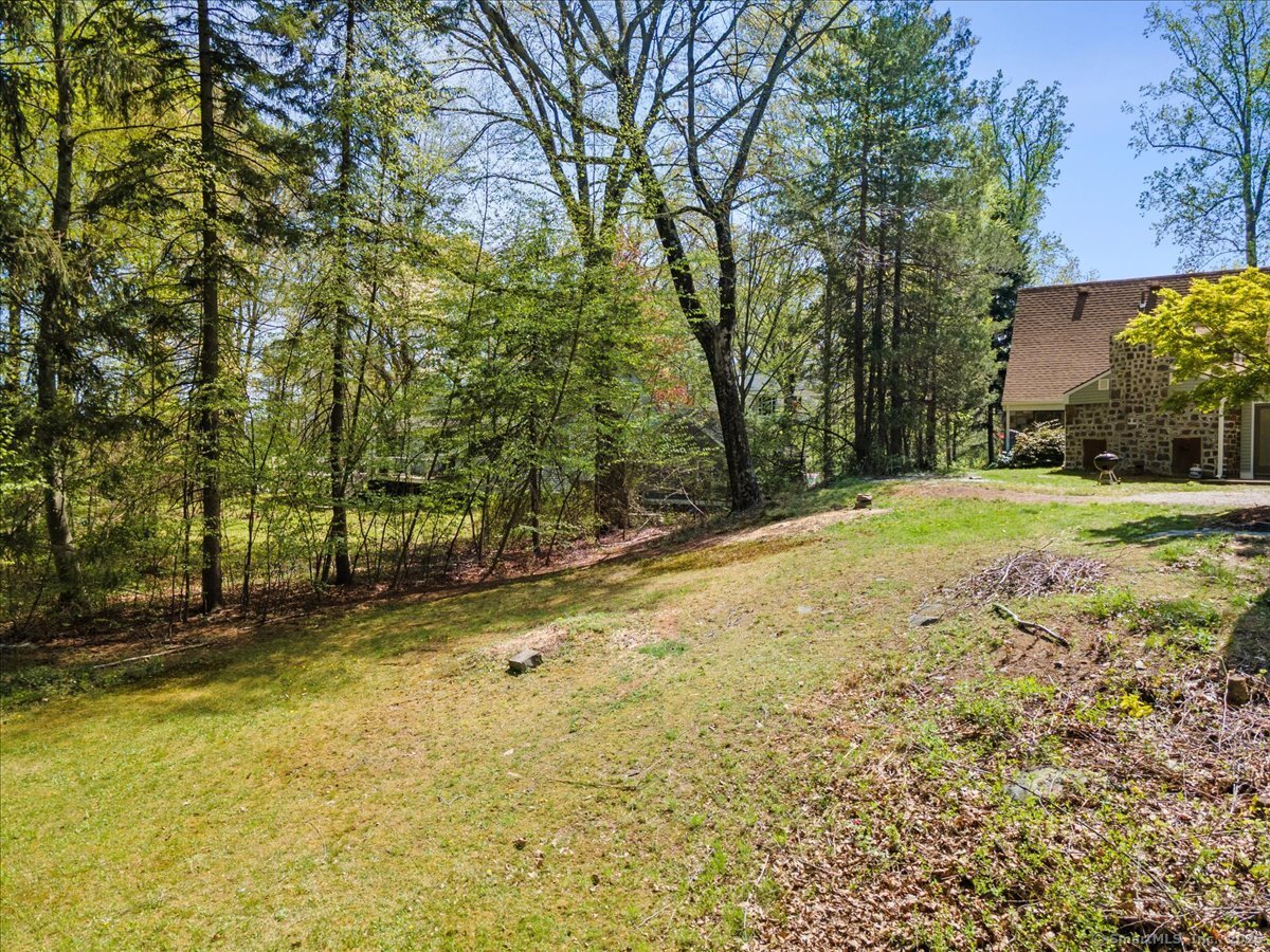 41 Cedarhurst Lane, Milford, Connecticut image 38
