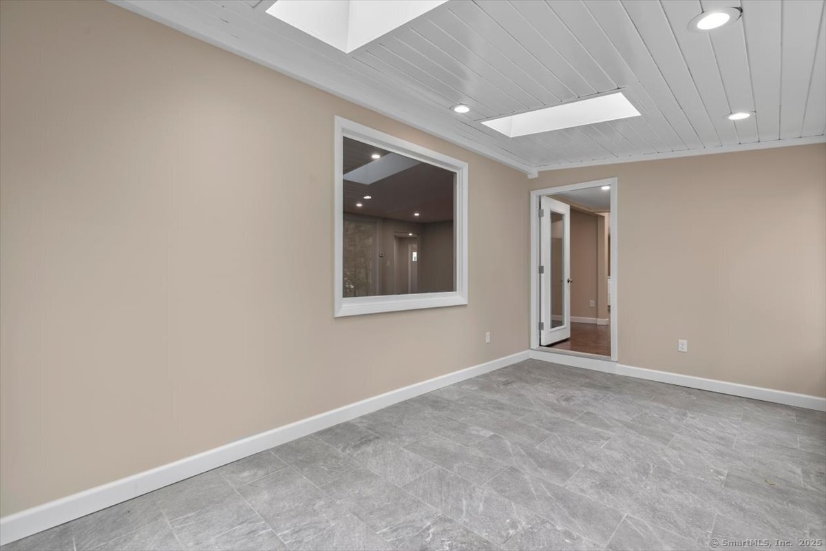 41 Cedarhurst Lane, Milford, Connecticut image 18