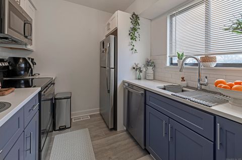 Tiny photo for 39 Lance Circle #39, Bridgeport, CT 06606 (MLS # 24170451)