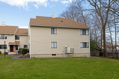 Tiny photo for 39 Lance Circle #39, Bridgeport, CT 06606 (MLS # 24170451)