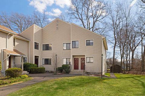 Tiny photo for 39 Lance Circle #39, Bridgeport, CT 06606 (MLS # 24170451)