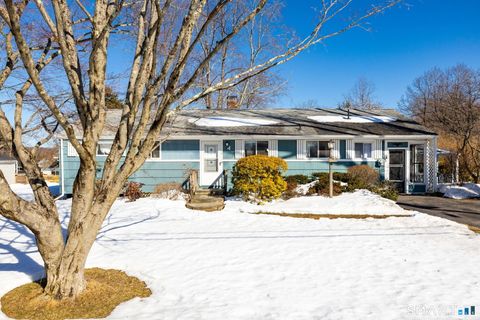 4 Lewis Street Simsbury CT 06081