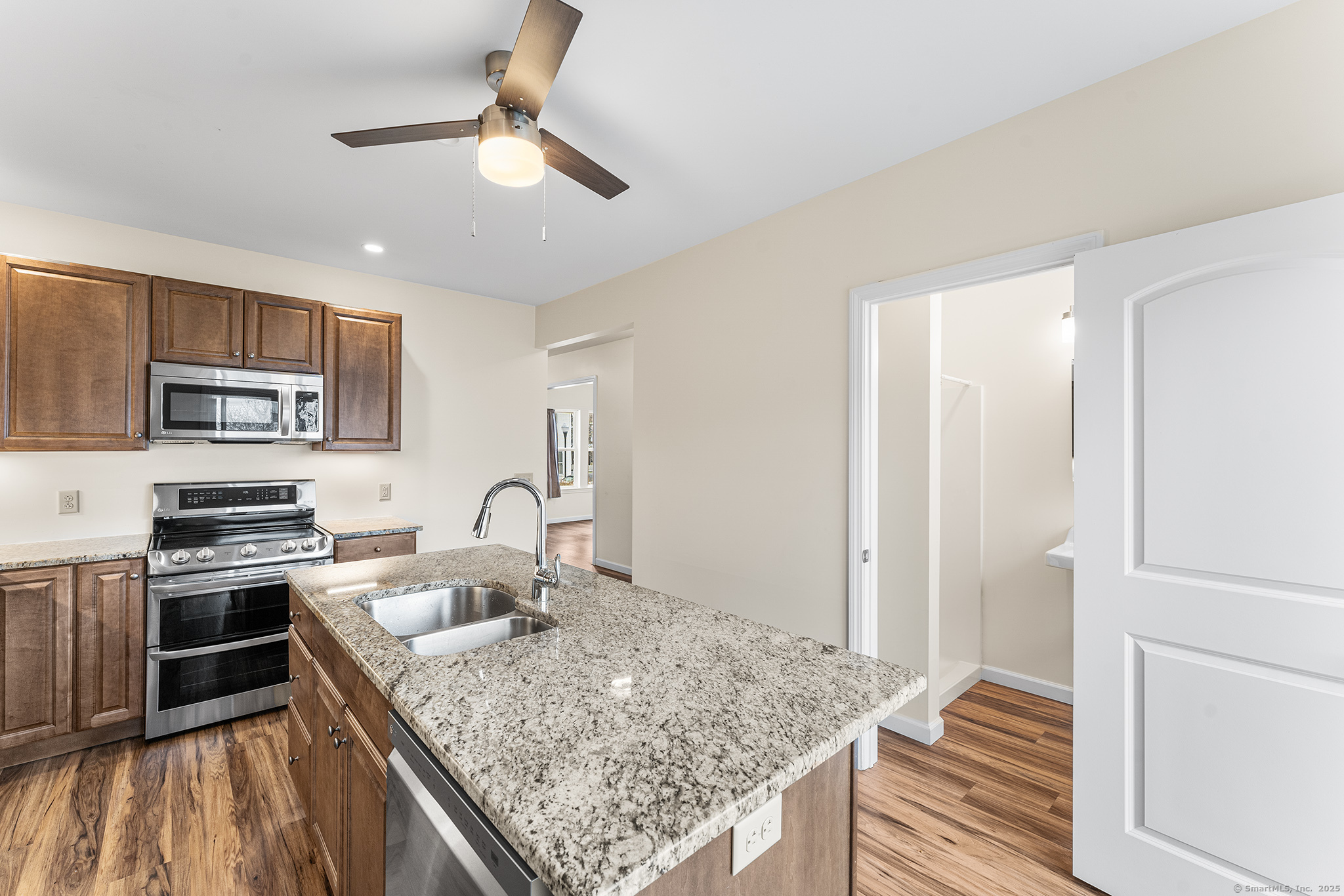 10 Latham Street, Groton, Connecticut image 11
