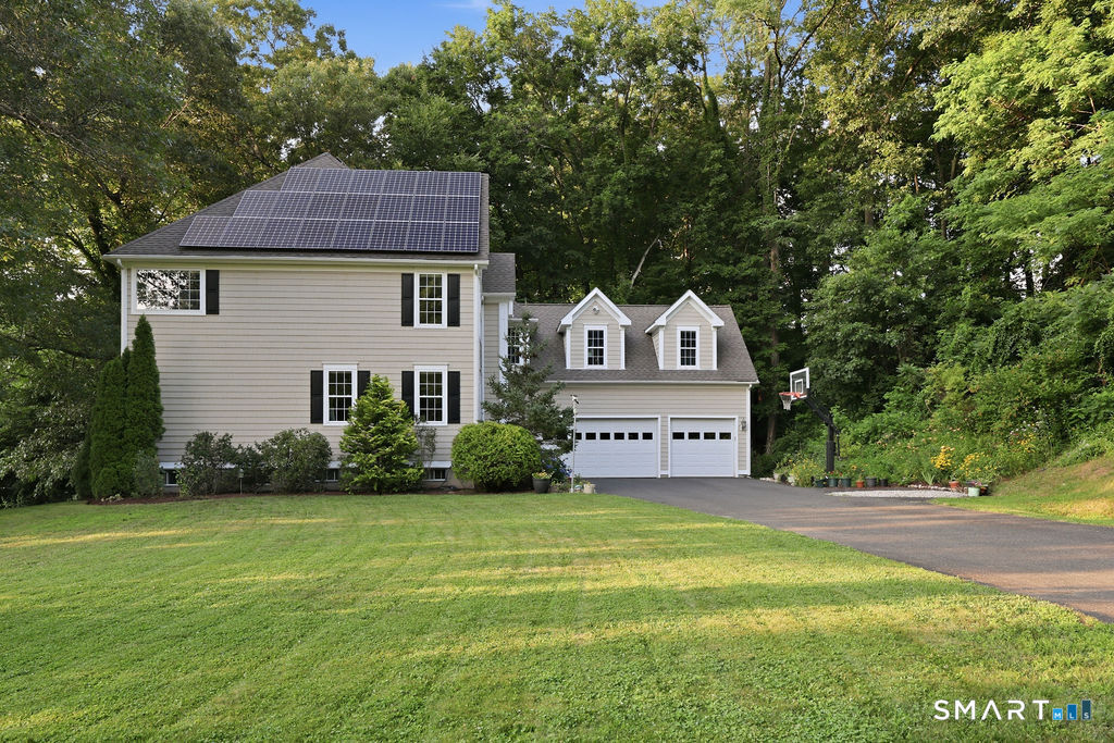 25 Grant Drive