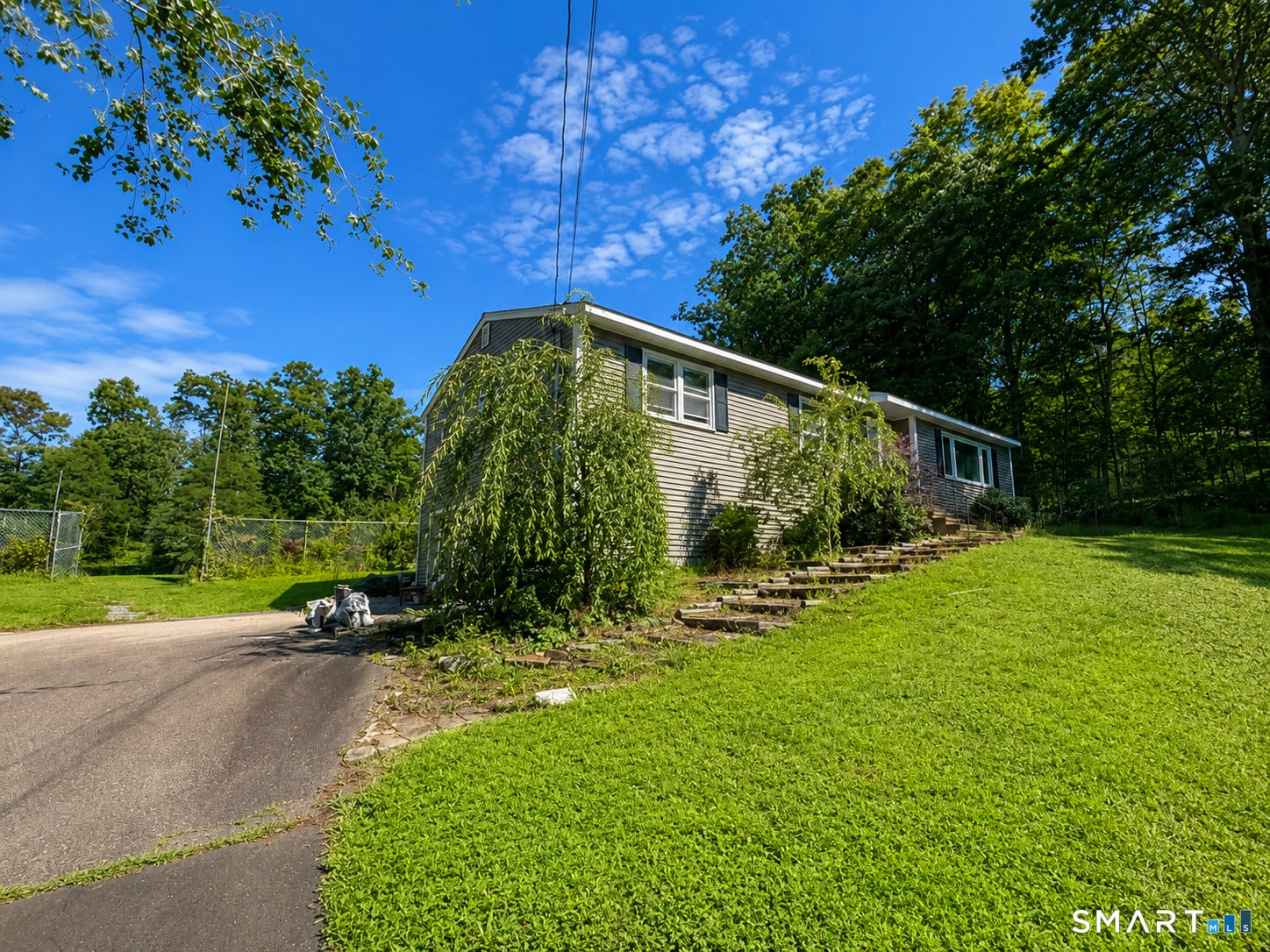 44 Winding Road