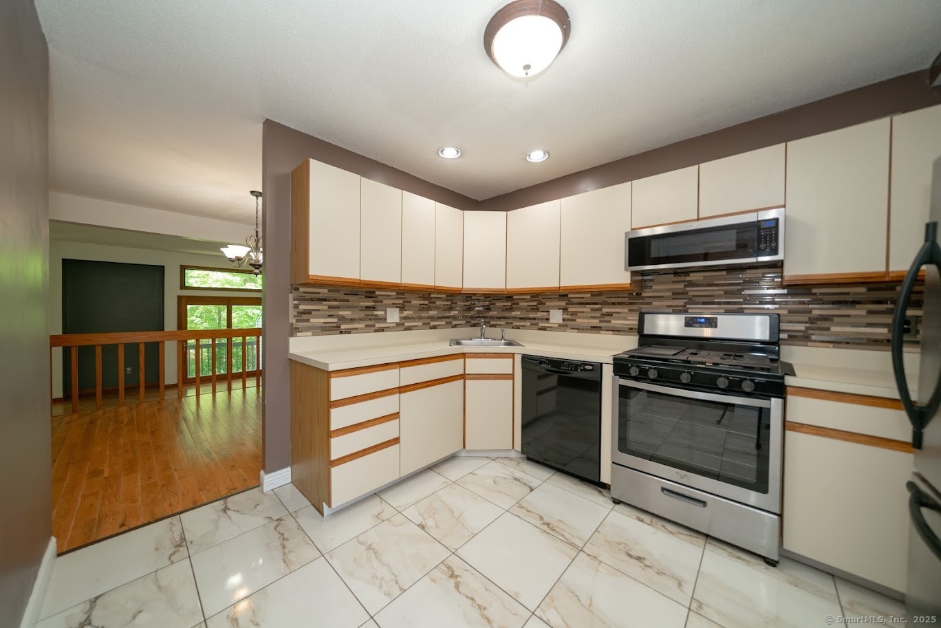 907 Mill Pond Drive #907, South Windsor, Connecticut image 13
