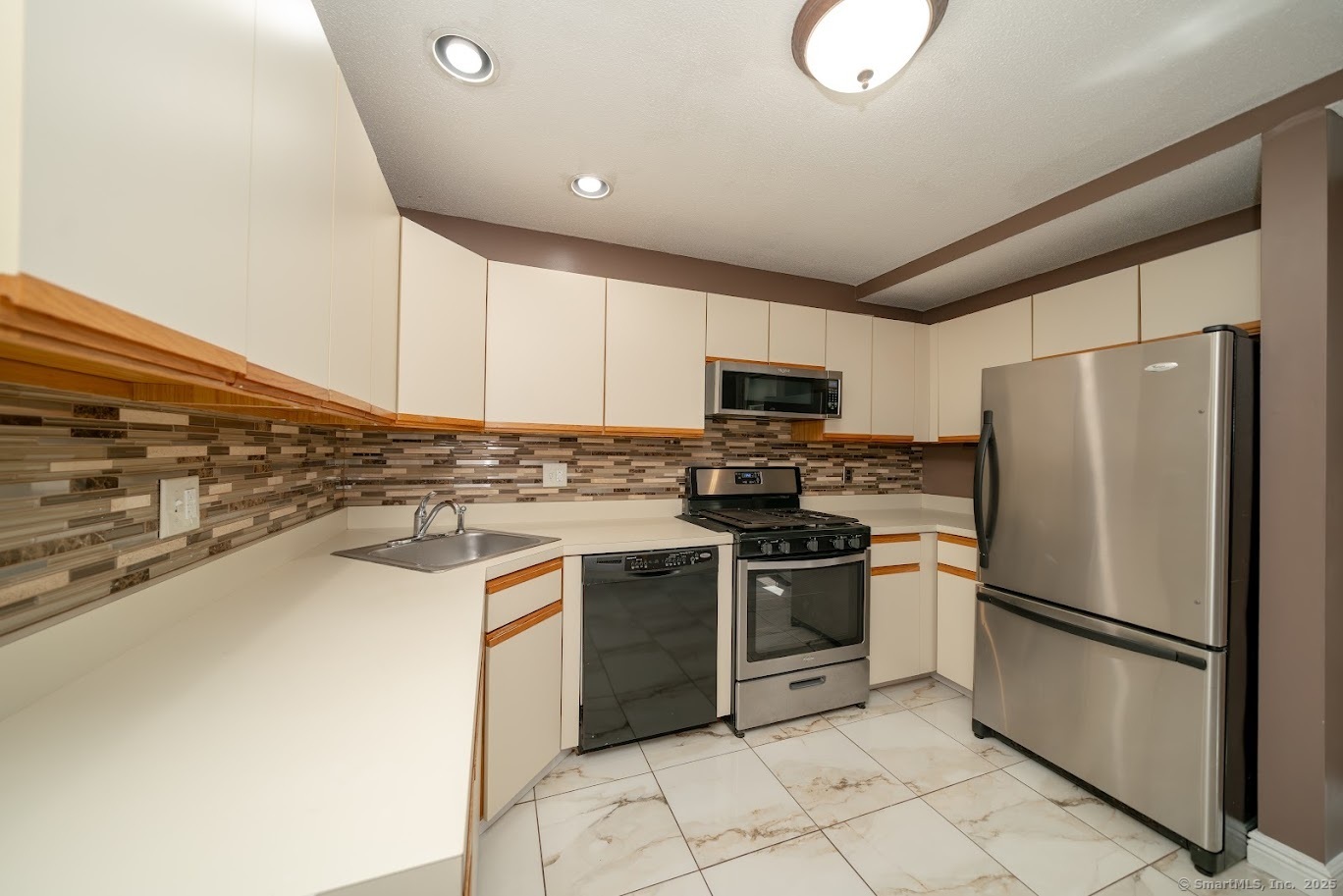 907 Mill Pond Drive #907, South Windsor, Connecticut image 16