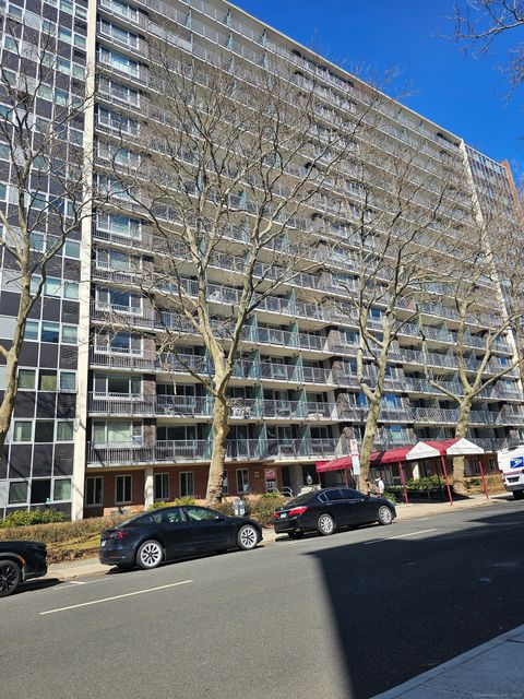 100 York Street 17K New Haven CT 06511