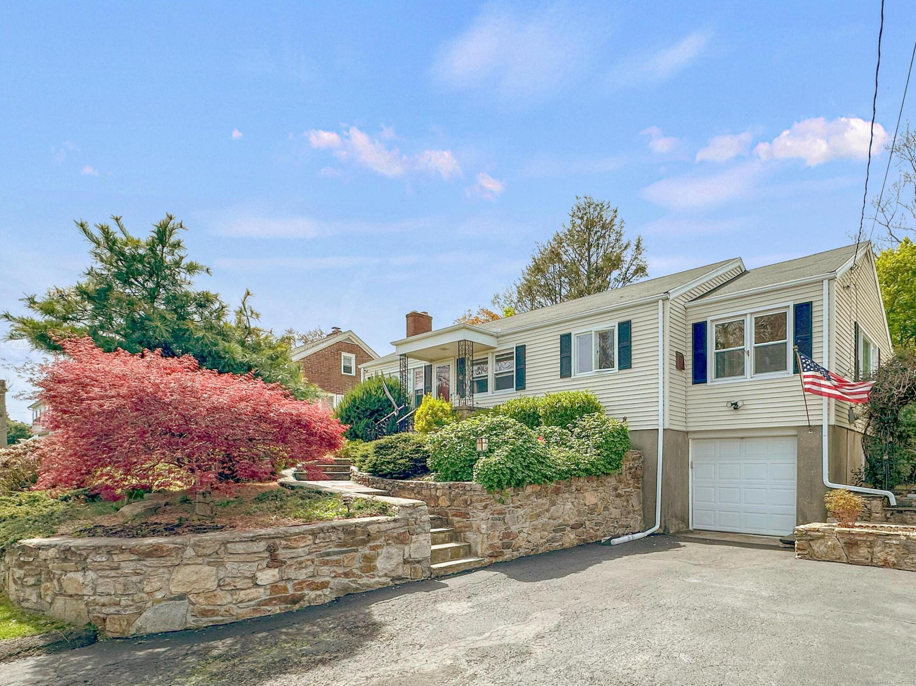 870 Lakeside Drive, Bridgeport, Connecticut image 2