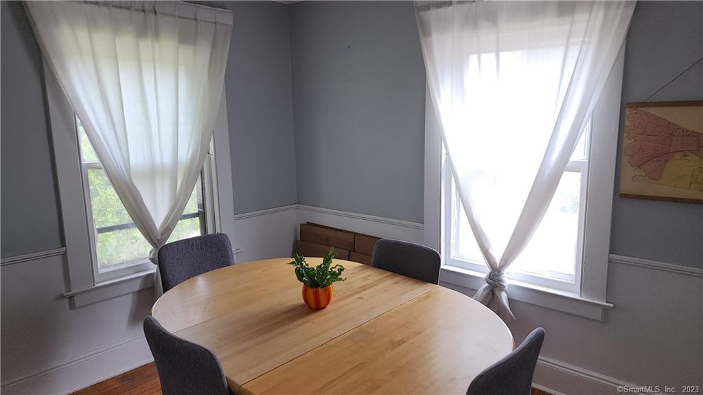 West Hartford, Connecticut 06119, United States, 2 Bedrooms Bedrooms, ,1 BathroomBathrooms,Residential,Active,26207