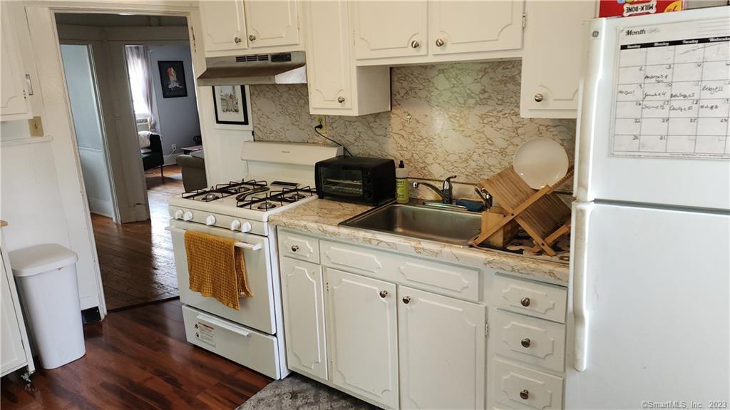 West Hartford, Connecticut 06119, United States, 2 Bedrooms Bedrooms, ,1 BathroomBathrooms,Residential,Active,26207