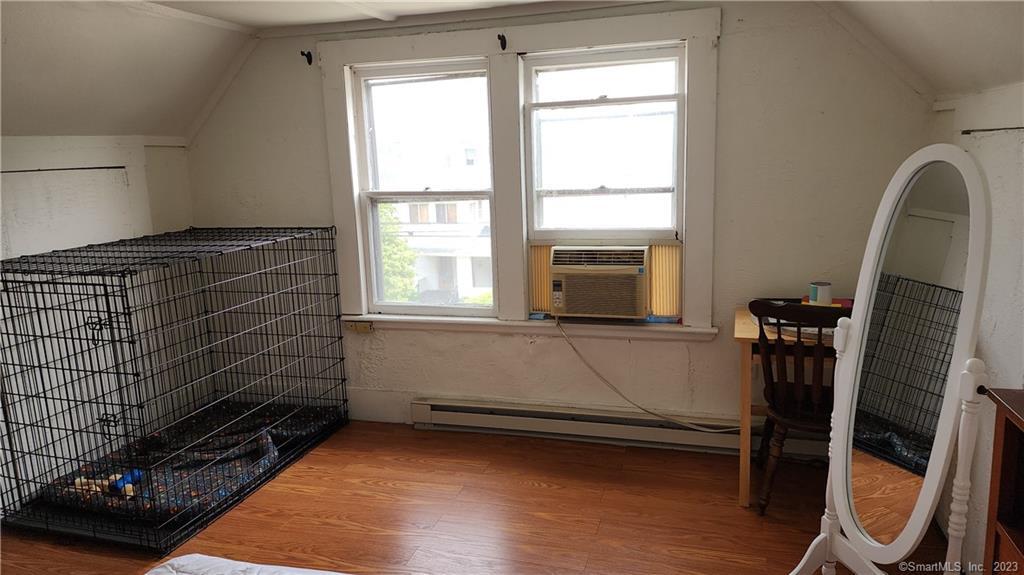 West Hartford, Connecticut 06119, United States, 2 Bedrooms Bedrooms, ,1 BathroomBathrooms,Residential,Active,26207