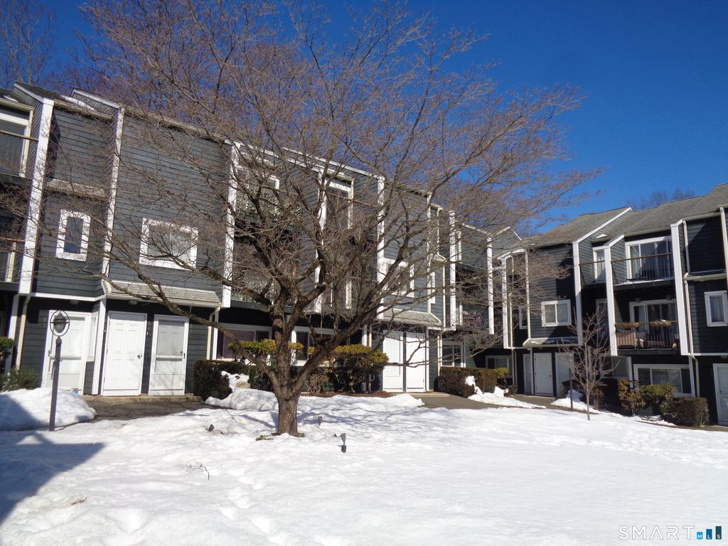 Photo of 22 Dr Martin Luther Kin Drive #B1, Norwalk, CT 06851 (MLS # 24156419)