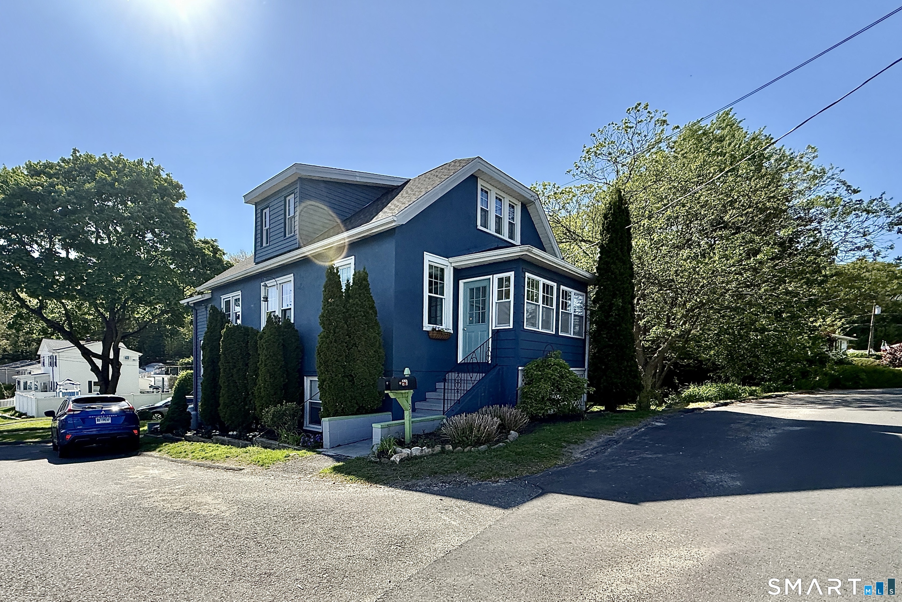 31 Hillcrest Avenue