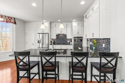 Tiny photo for 1 Wilderswood Way #1, Danbury, CT 06810 (MLS # 24150976)