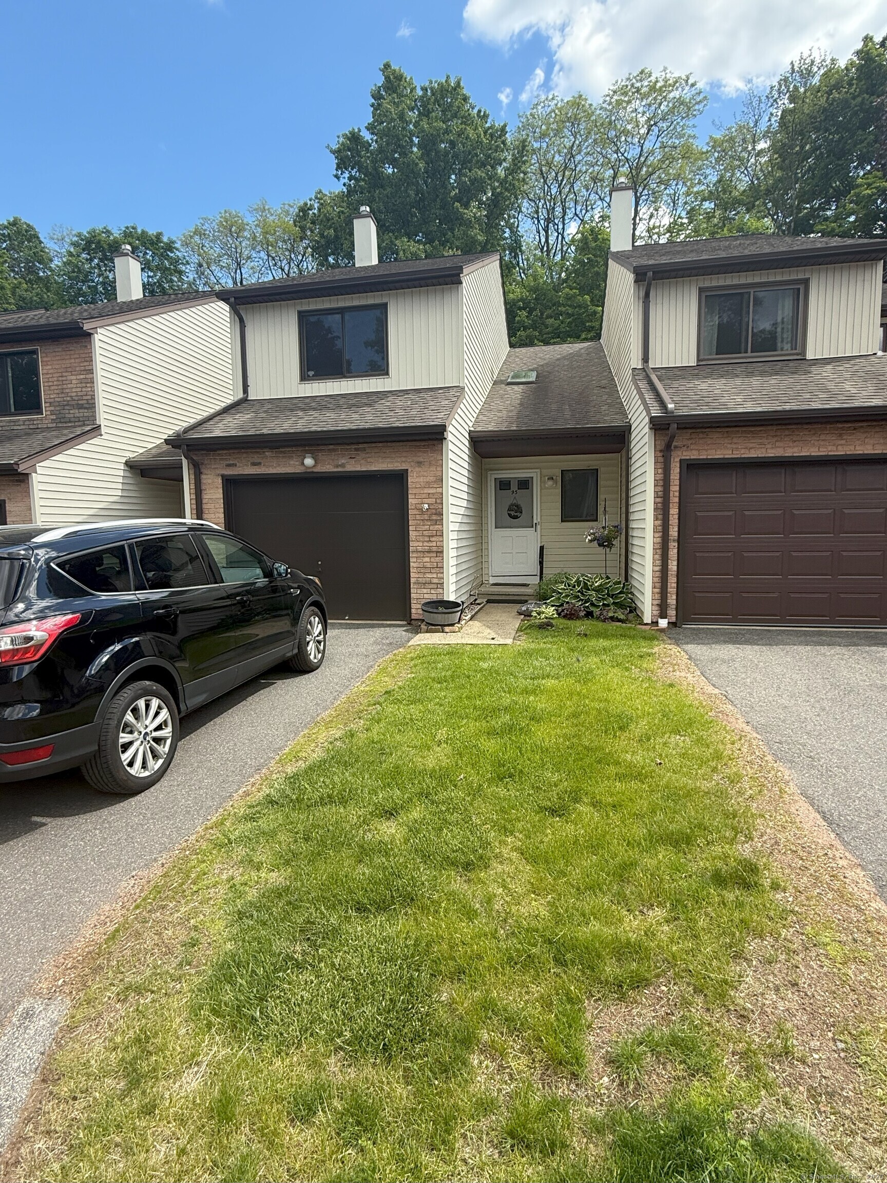 9 Oak Forest Drive #5, Manchester, Connecticut image 3