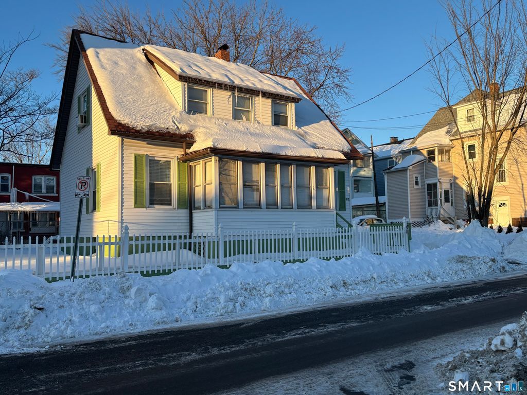Photo of 42 Bliss Street, Hartford, CT 06114 (MLS # 24149601)