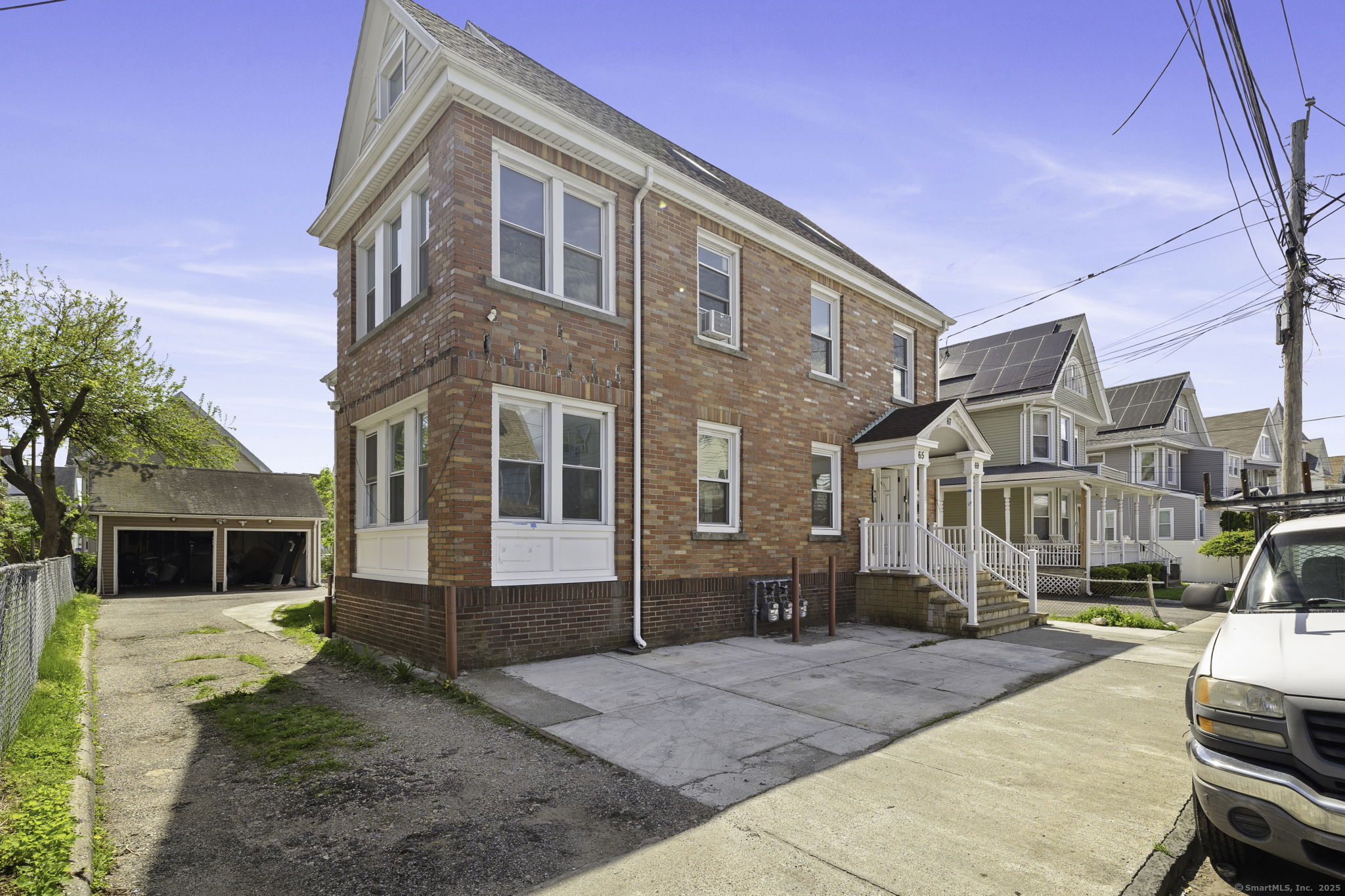65-69 Gem Avenue