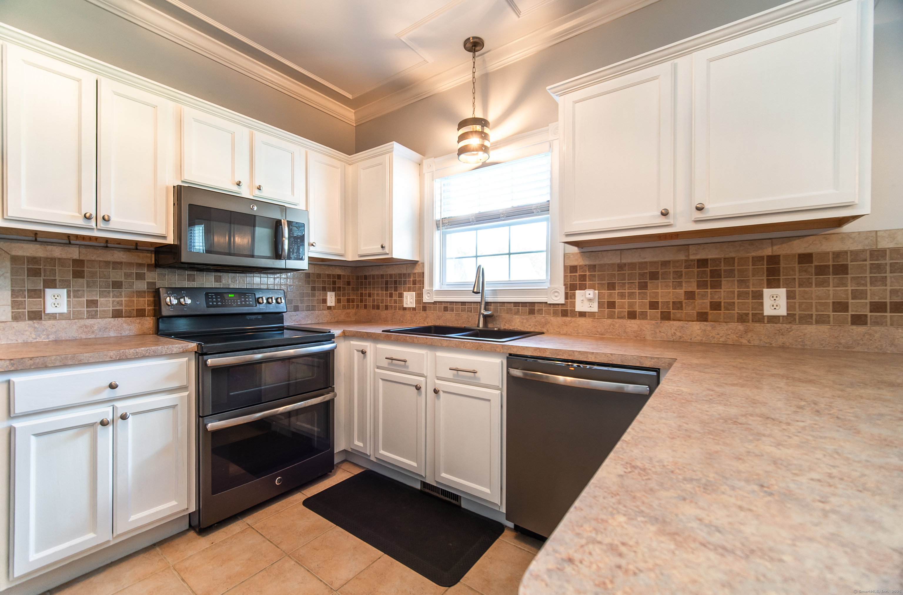 8 Joseph Court, East Hampton, Connecticut image 14