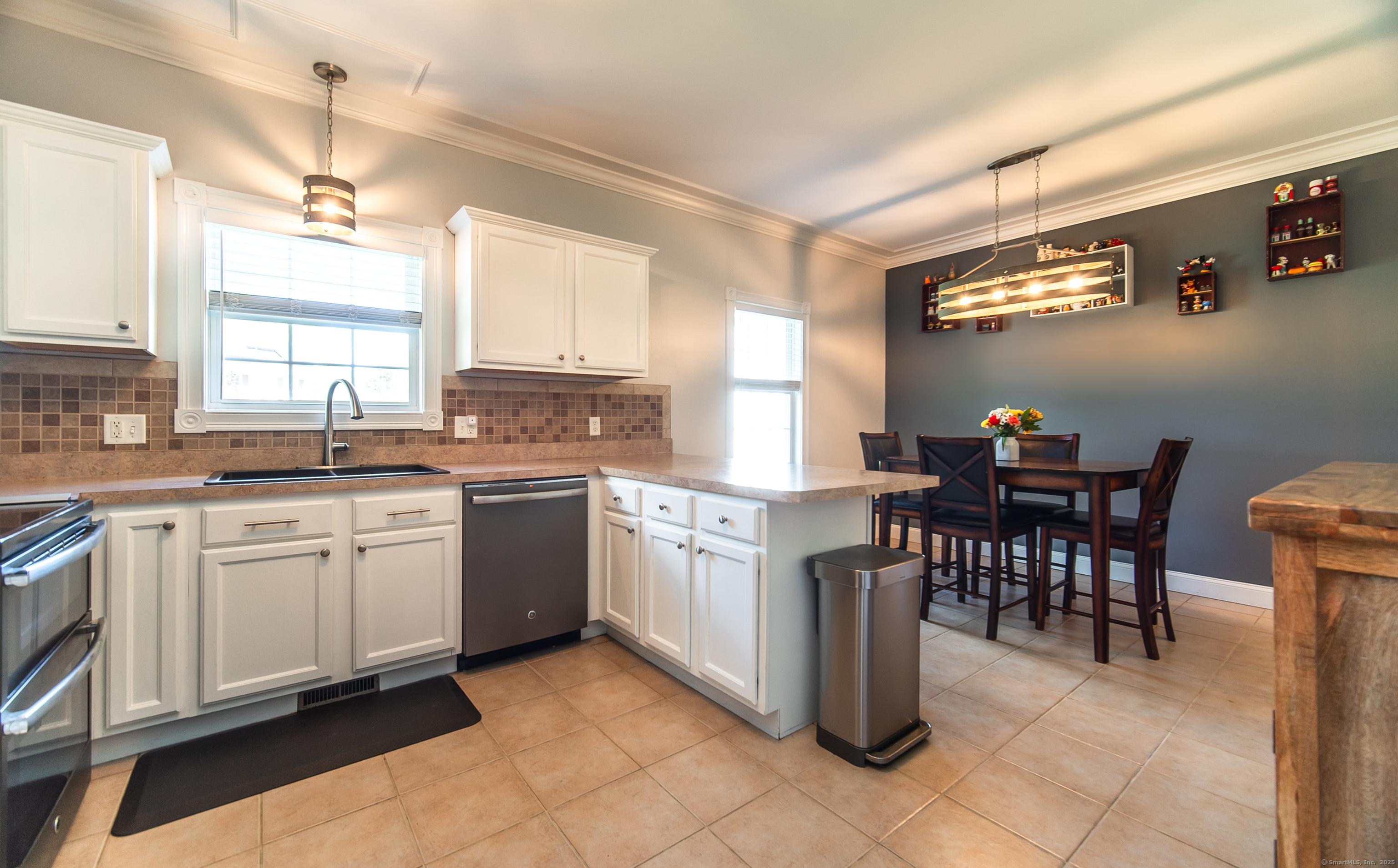 8 Joseph Court, East Hampton, Connecticut image 13
