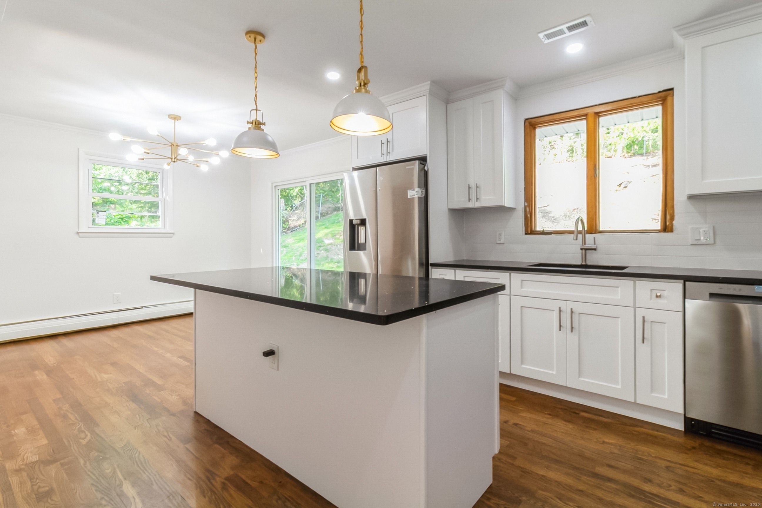 8 Laurel Drive