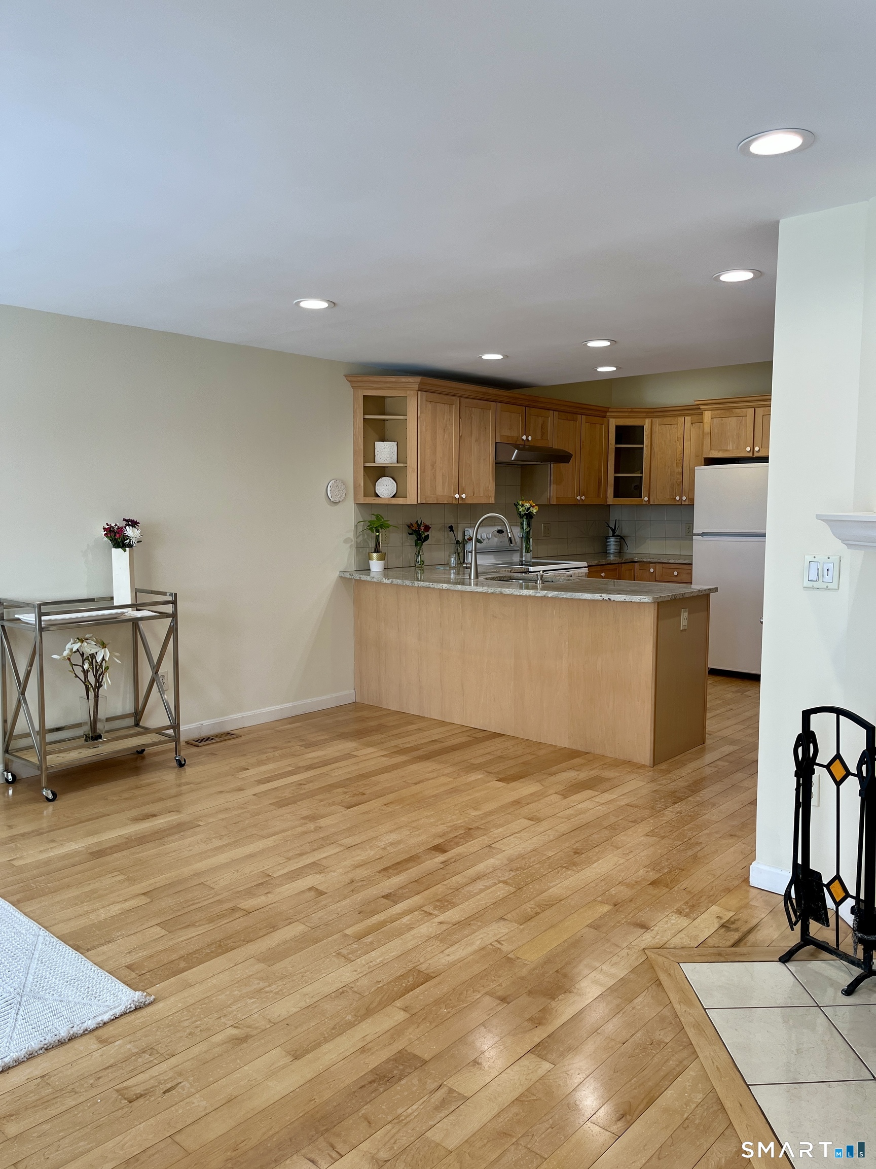 241 South Water Street 14