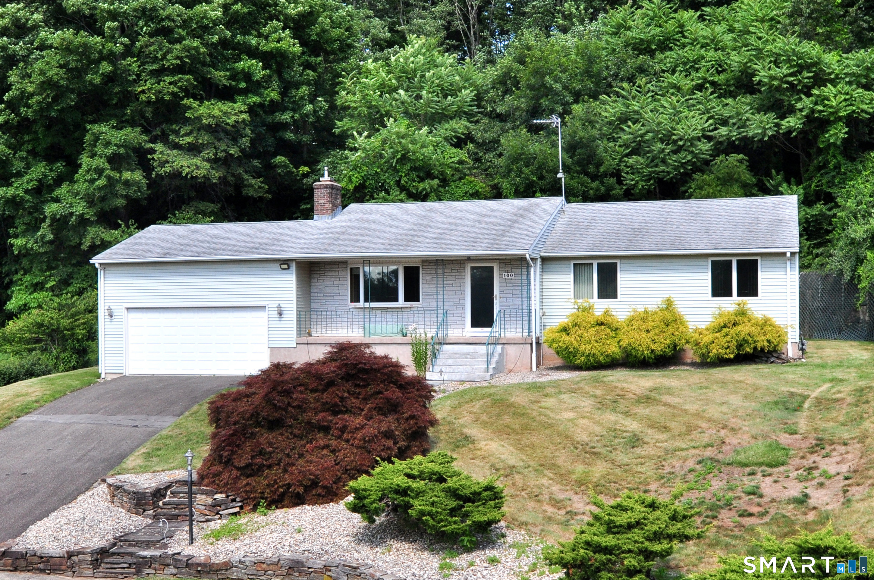 100 Wynding Brook Drive