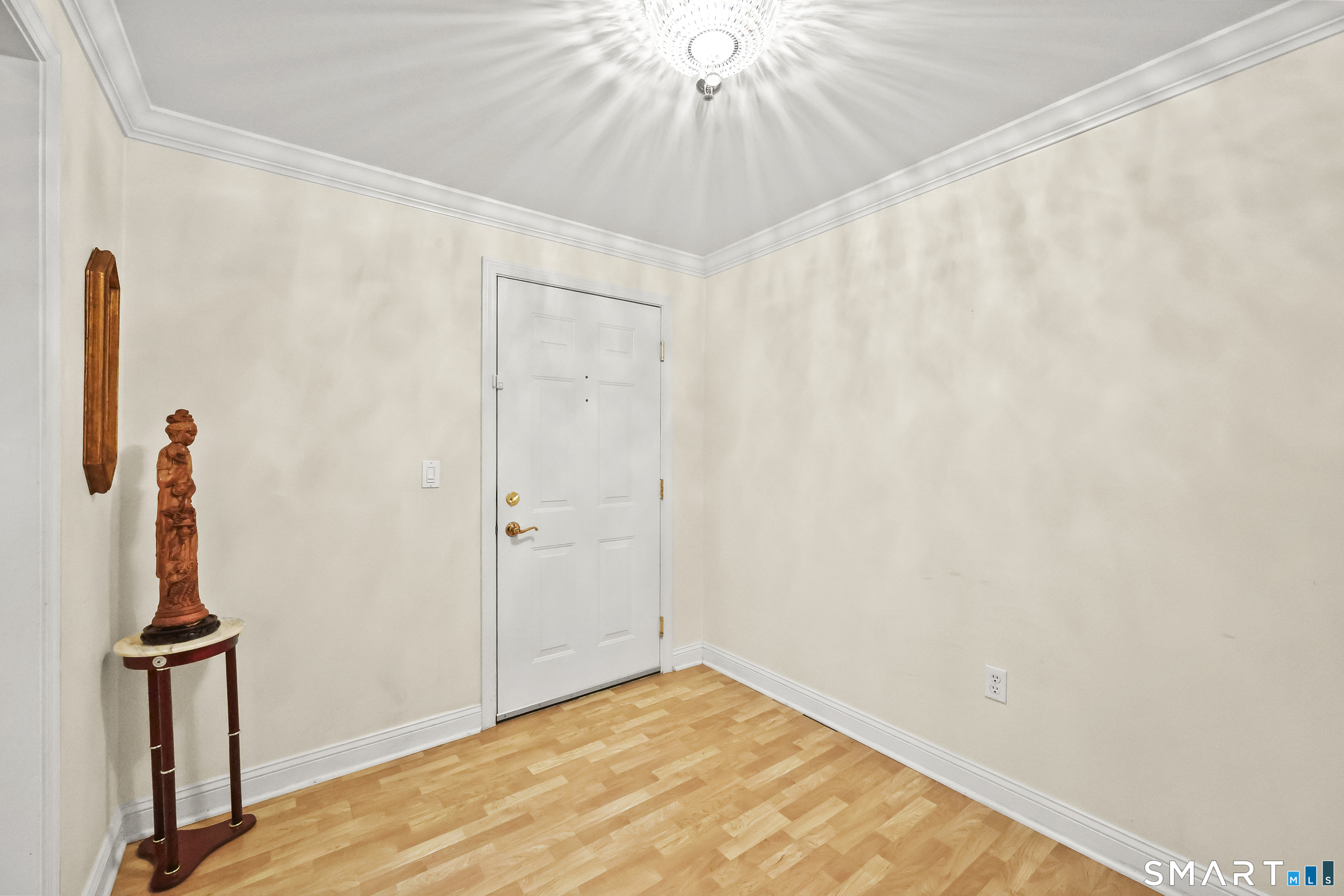 25 Cassandra Boulevard 111