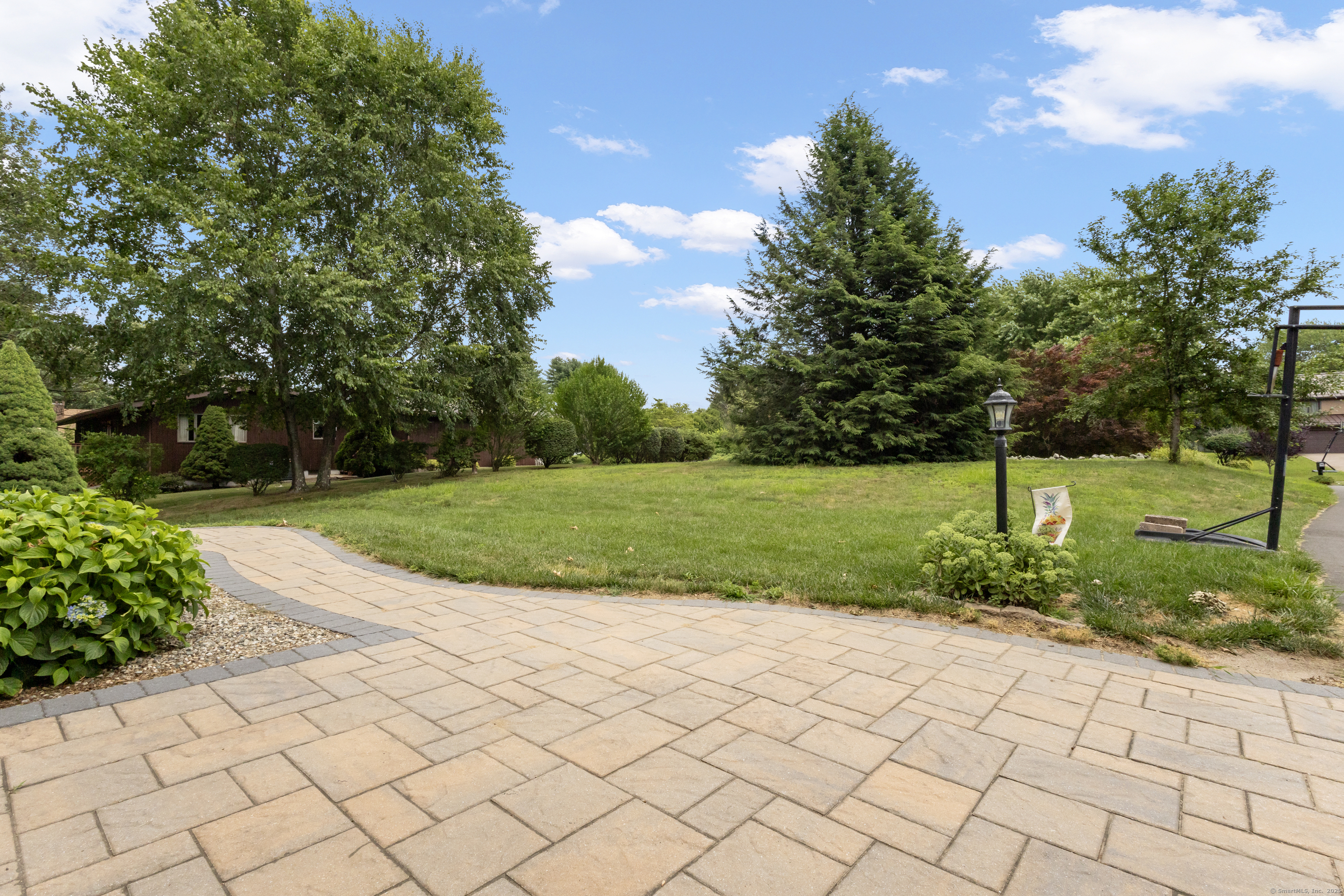 26 Lochview Drive