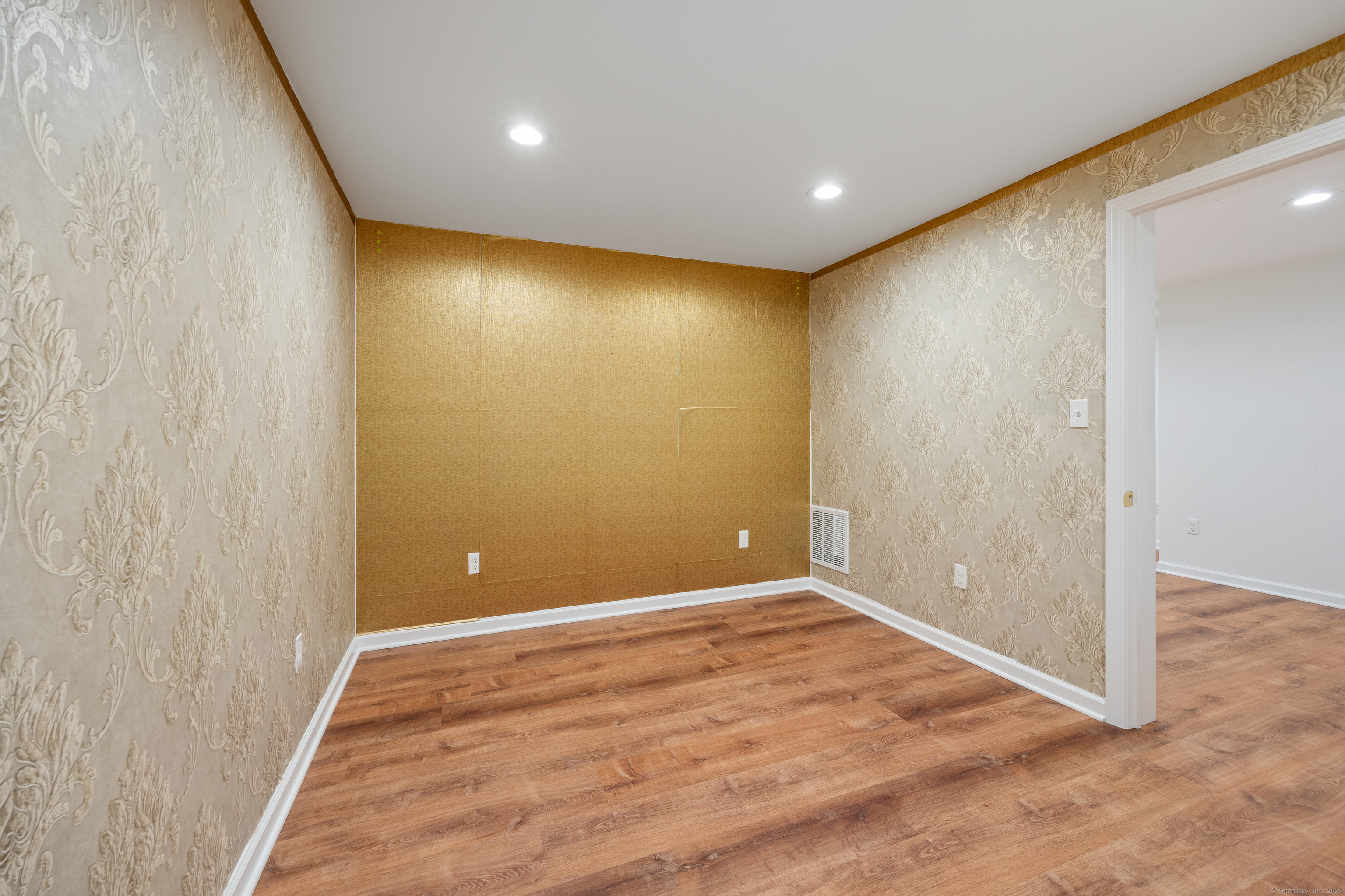 25 Hamden Hills Drive #60, Hamden, Connecticut image 21