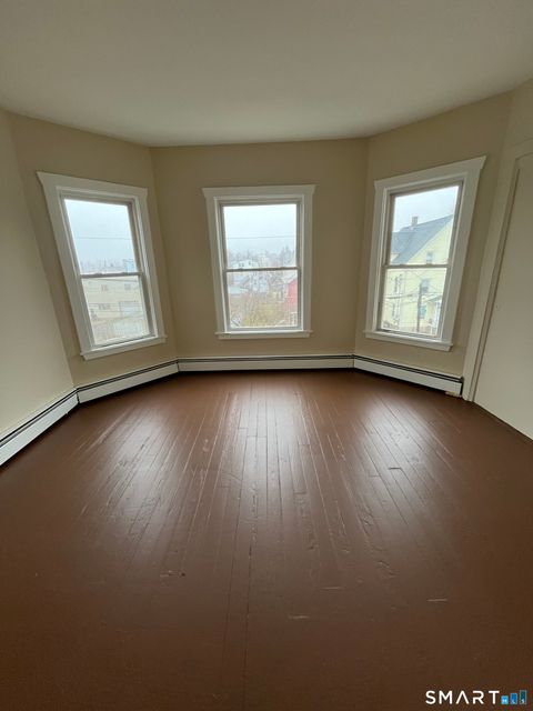 Photo of 33 Dewey Street, New Britain, CT 06051 (MLS # 24145589)